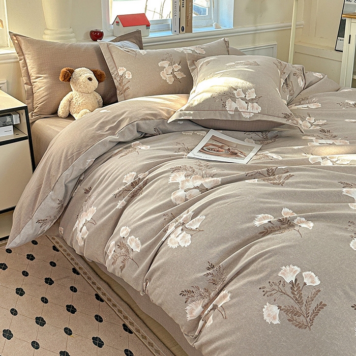 91家纺网 家纺一手货源 找家纺 优选直播新款全棉磨毛喷气印花四件套加厚纯棉三件套（一字绣工艺款）学生三件套 暖漾