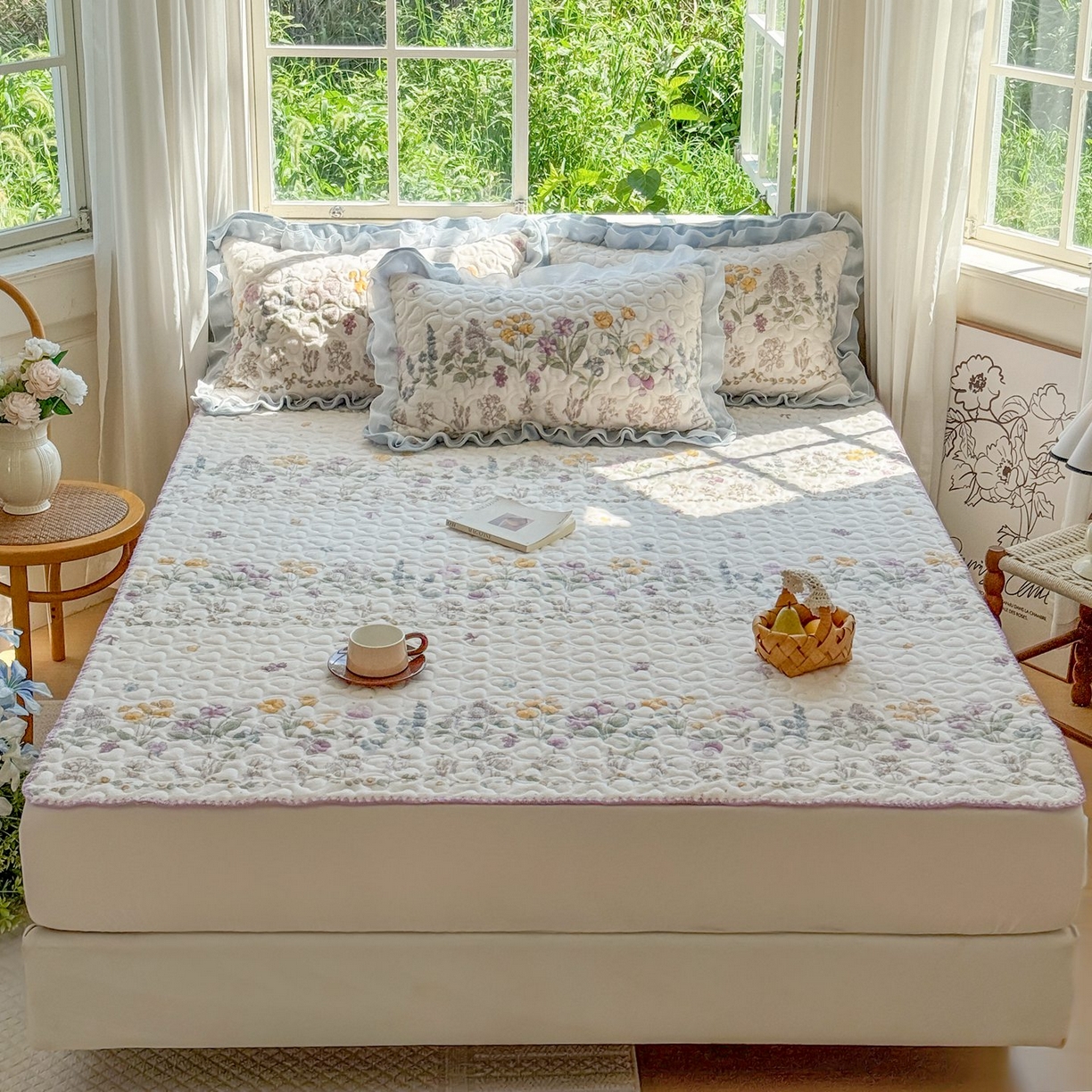 91家纺网 家纺一手货源 找家纺 禧缘家纺（原梦想家） 2025新款牛奶绒三角针绑带款夹棉床笠床单 蓝铃风语-绑带款