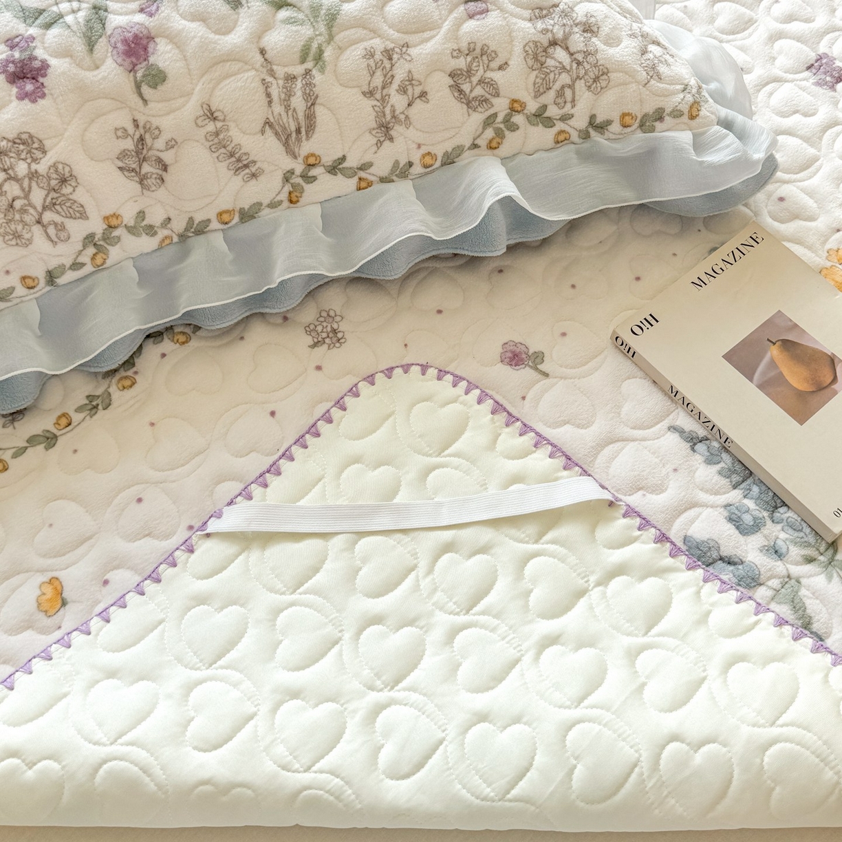 91家纺网 家纺一手货源 找家纺 禧缘家纺（原梦想家） 2025新款牛奶绒三角针绑带款夹棉床笠床单 蓝铃风语-绑带款