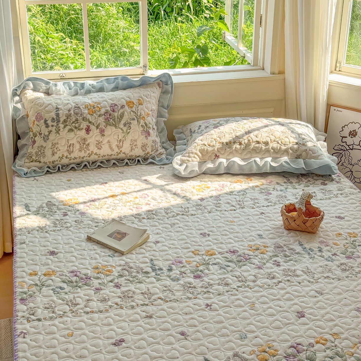 91家纺网 家纺一手货源 找家纺 禧缘家纺（原梦想家） 2025新款牛奶绒三角针绑带款夹棉床笠床单 蓝铃风语-绑带款