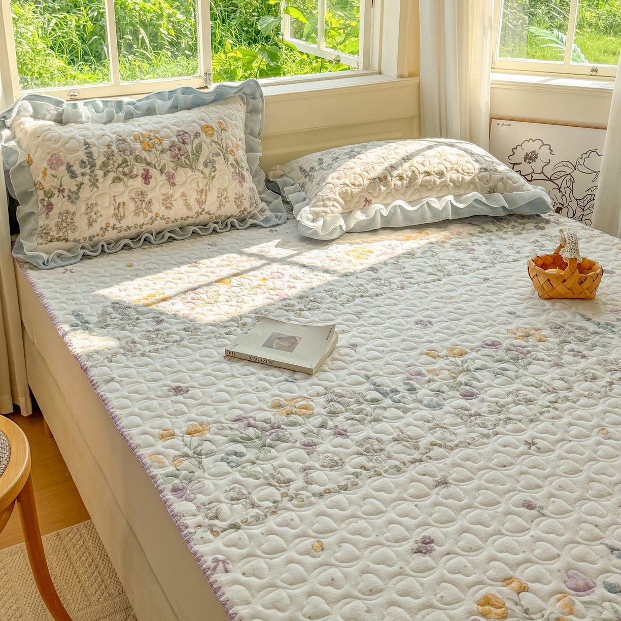 91家纺网 家纺一手货源 找家纺 禧缘家纺（原梦想家） 2025新款牛奶绒三角针绑带款夹棉床笠床单 蓝铃风语-绑带款