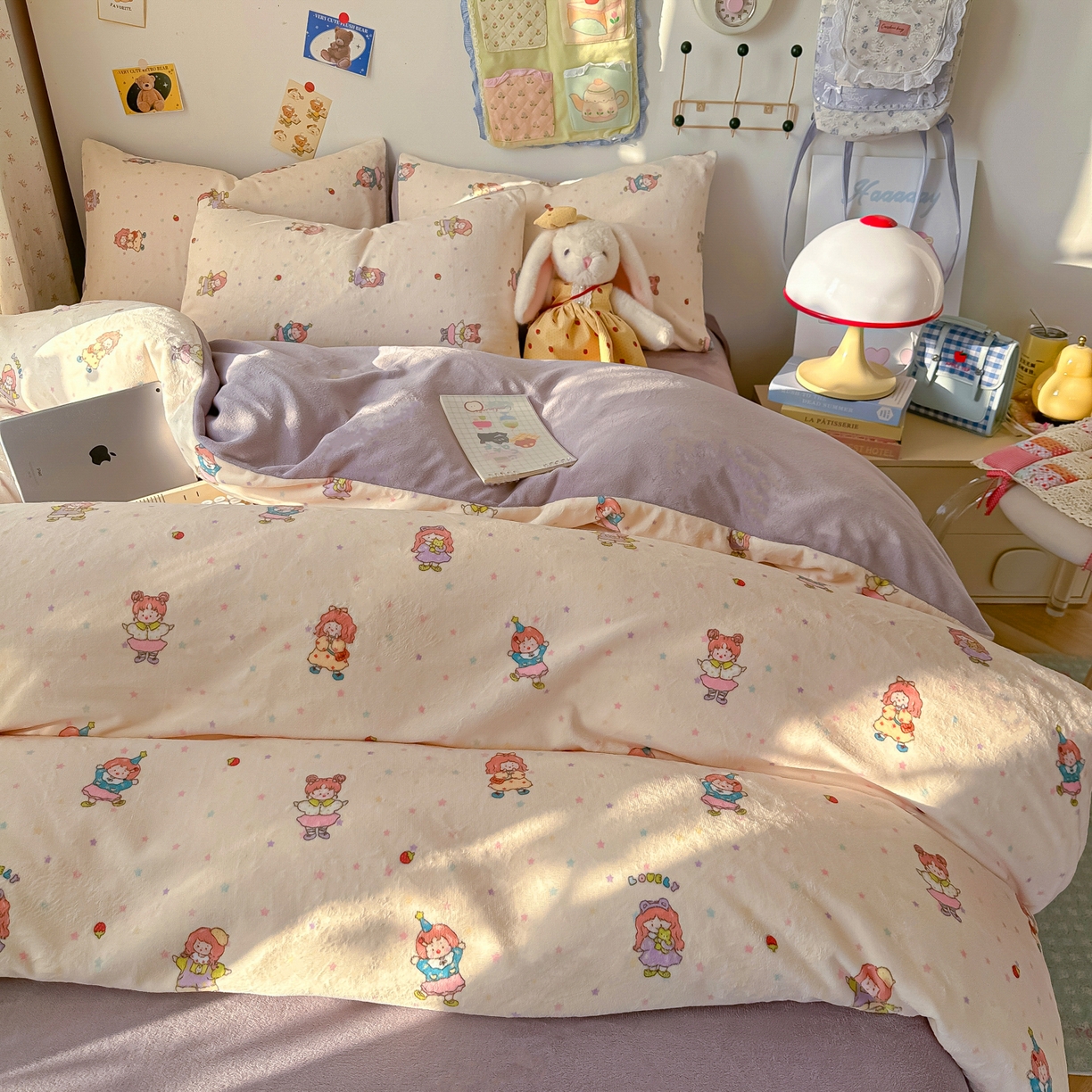 91家纺网 家纺一手货源 找家纺 韩巢家纺 2025新款双面高克重牛奶绒被套单件被罩 奶糖少女