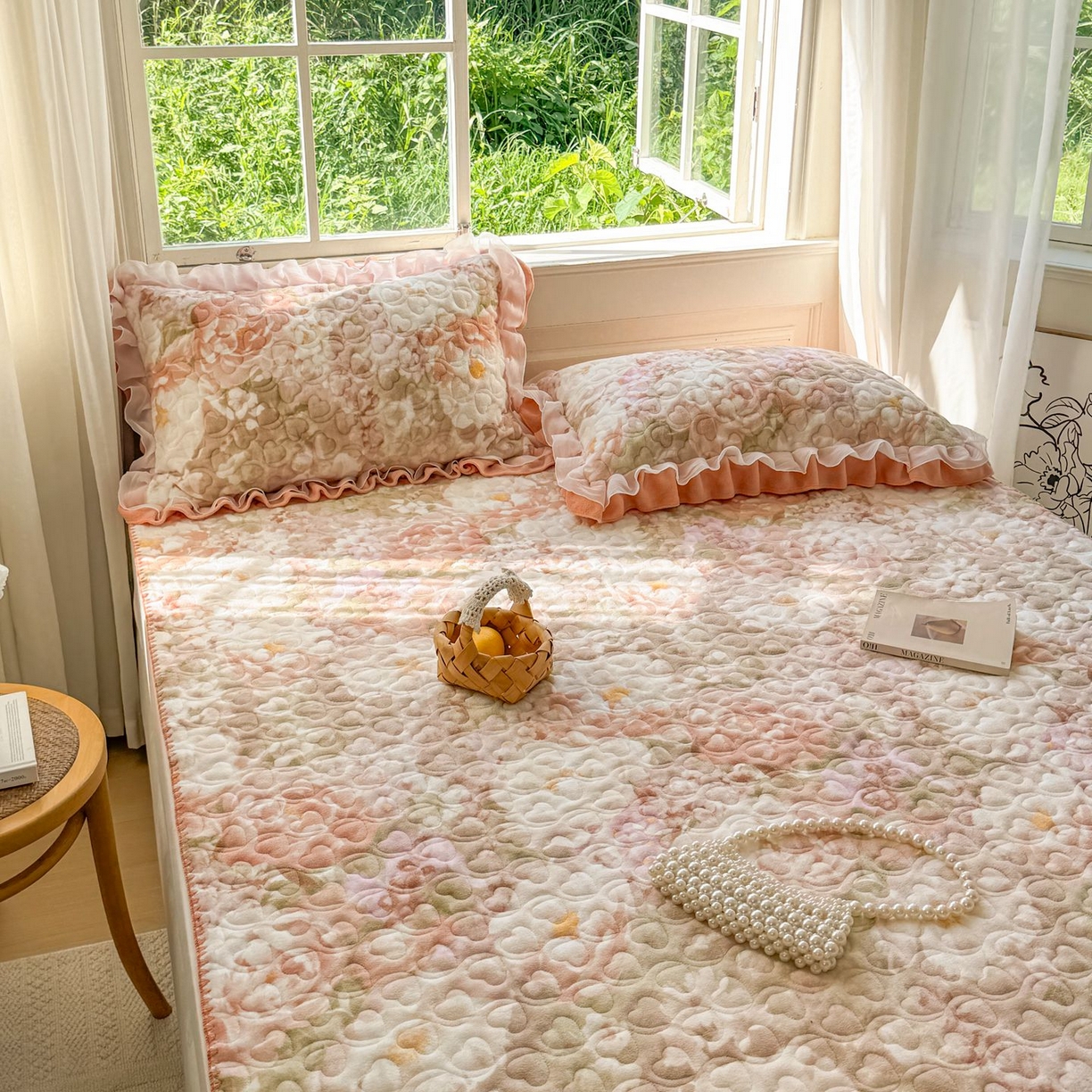 91家纺网 家纺一手货源 找家纺 禧缘家纺（原梦想家） 2025新款牛奶绒三角针绑带款夹棉床笠床单 浪漫花开-绑带款