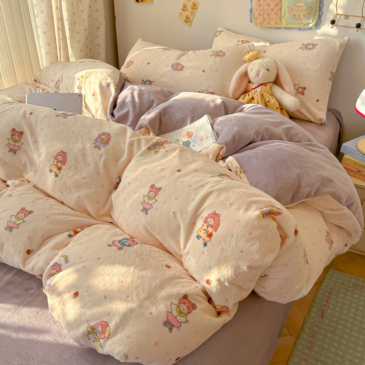 91家纺网 家纺一手货源 找家纺 韩巢家纺 2025新款双面高克重牛奶绒被套单件被罩 奶糖少女