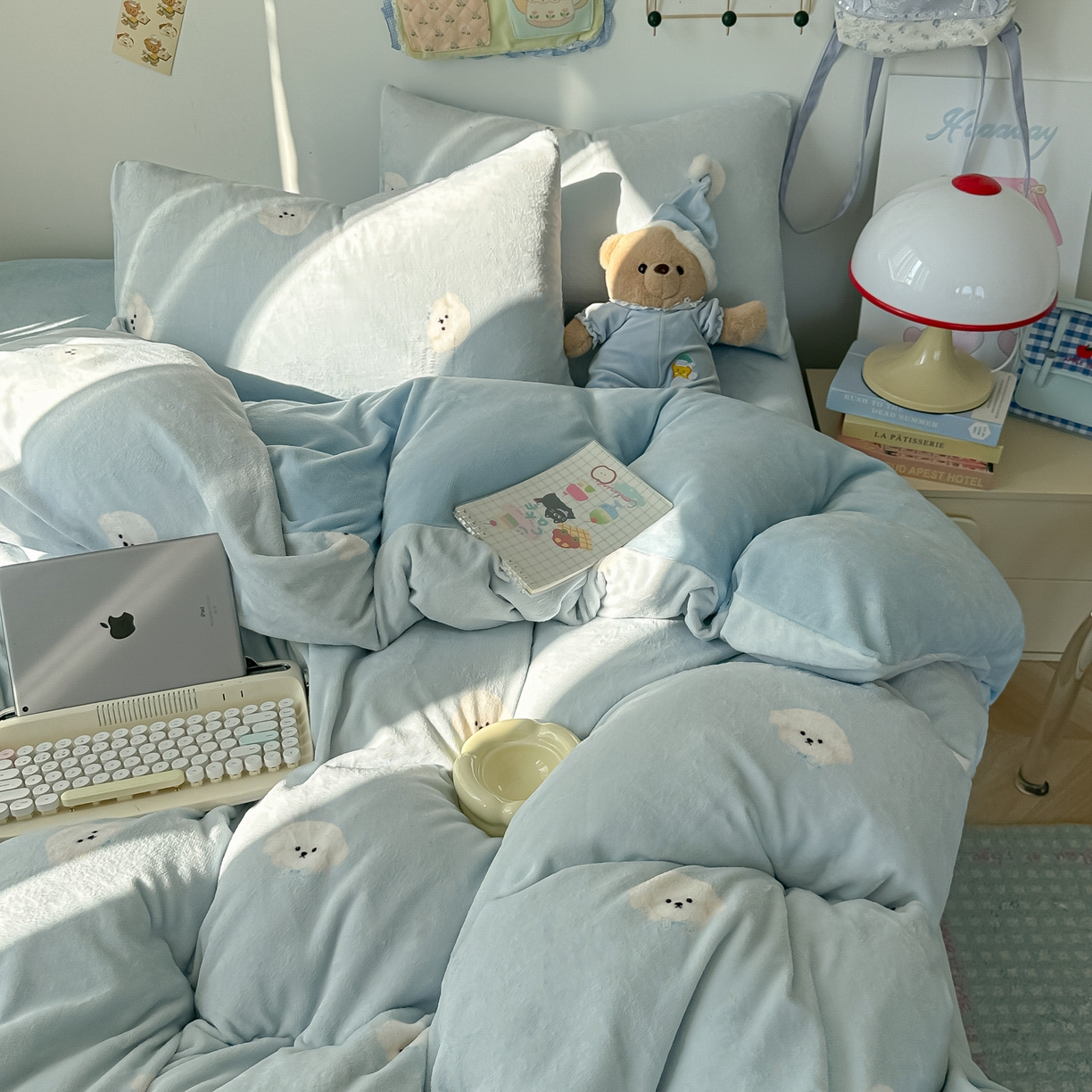 91家纺网 家纺一手货源 找家纺 韩巢家纺 2025新款双面高克重牛奶绒被套单件被罩 绒绒小狗-蓝