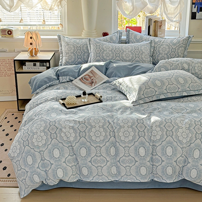 91家纺网 家纺一手货源 找家纺 优选直播新款全棉磨毛喷气印花四件套加厚纯棉三件套（一字绣工艺款）学生三件套 絮语