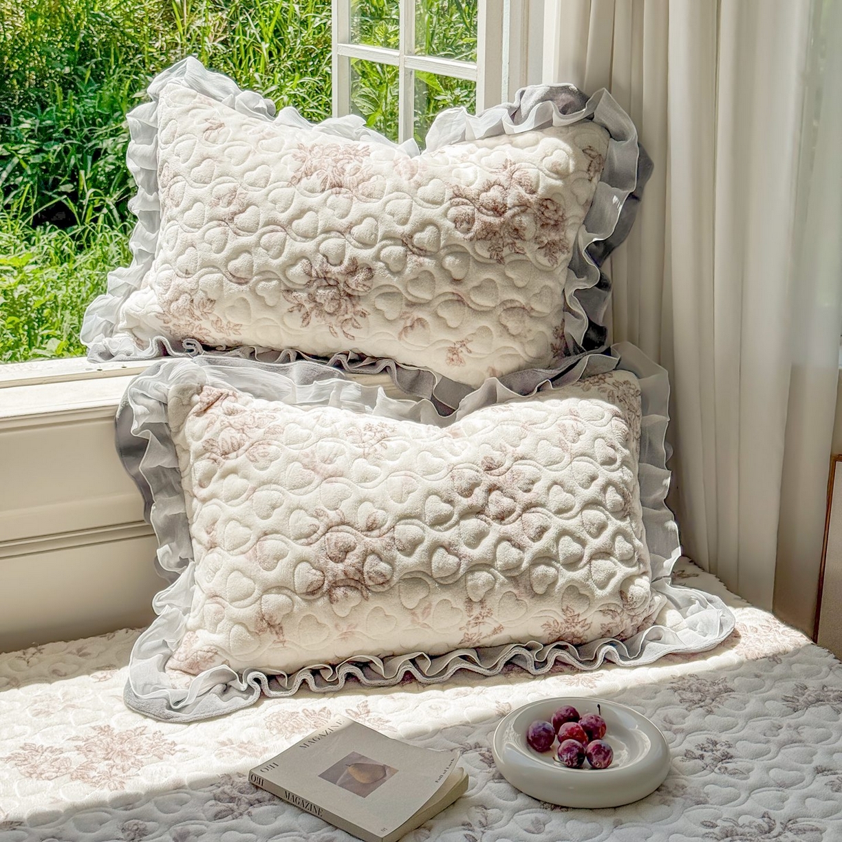 91家纺网 家纺一手货源 找家纺 禧缘家纺（原梦想家） 2025新款牛奶绒三角针绑带款夹棉床笠床单 杏花微雨-绑带款