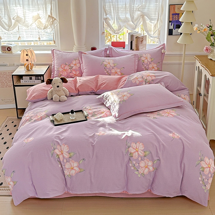 91家纺网 家纺一手货源 找家纺 优选直播新款全棉磨毛喷气印花四件套加厚纯棉三件套（一字绣工艺款）学生三件套 紫韵