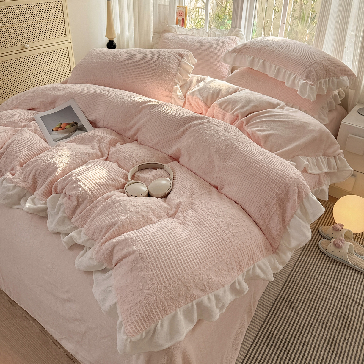 91家纺网 家纺一手货源 找家纺 （总）耀悦家纺 2025新款A类全消光牛奶绒花边款四件套少女心三件套-浪漫法式