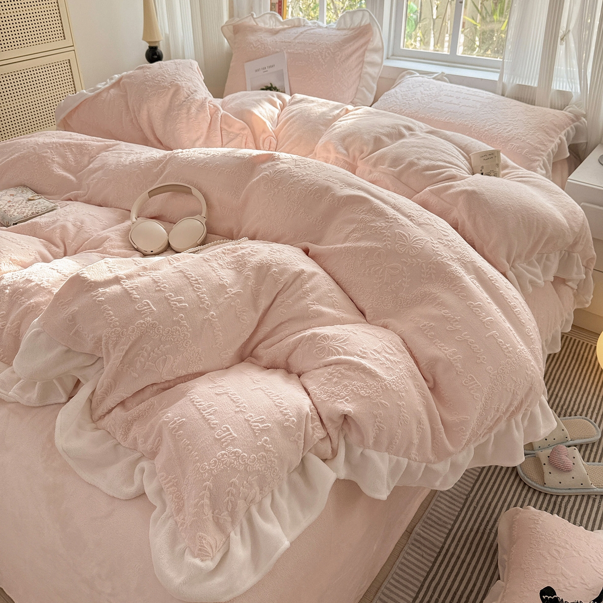 91家纺网 家纺一手货源 找家纺 （总）耀悦家纺 2025新款A类全消光牛奶绒花边款四件套少女心三件套-浪漫法式