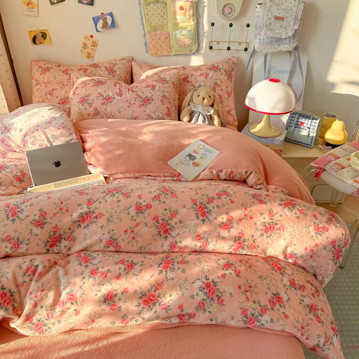 91家纺网 家纺一手货源 找家纺 韩巢家纺 2025新款双面高克重牛奶绒被套单件被罩 星辰闪烁