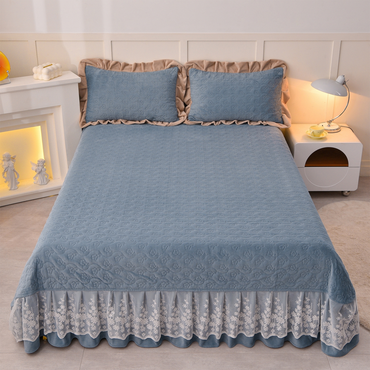 91家纺网 家纺一手货源 找家纺 湘雪家居  2025新款高克重纯色刺绣牛奶绒床盖款钟爱系列四件套-提供买家秀 钟爱款-槟利兰