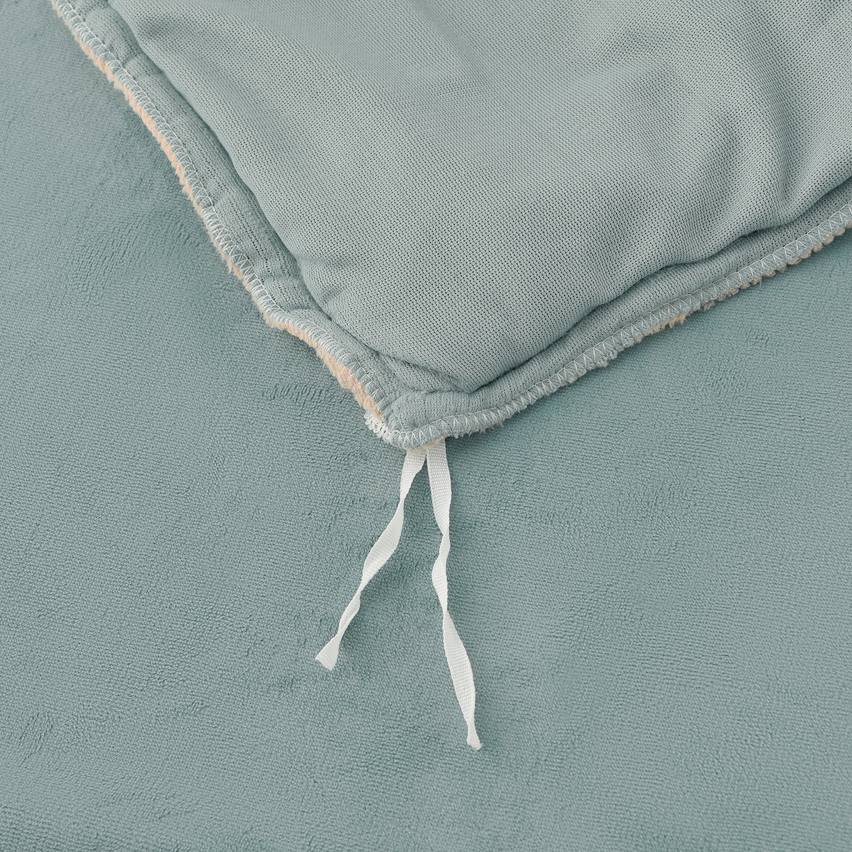 91家纺网 家纺一手货源 找家纺 湘雪家居  2025新款高克重纯色刺绣牛奶绒床盖款钟爱系列四件套-提供买家秀 钟爱款-草绿色