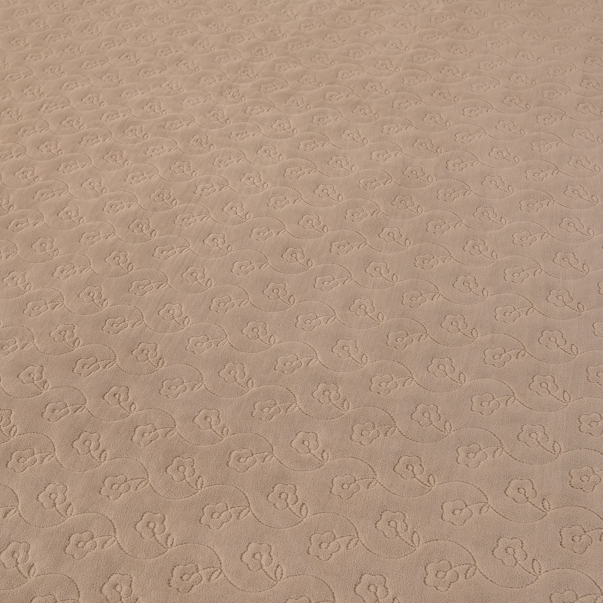 91家纺网 家纺一手货源 找家纺 湘雪家居  2025新款高克重纯色刺绣牛奶绒床盖款钟爱系列四件套-提供买家秀 钟爱款-卡其色