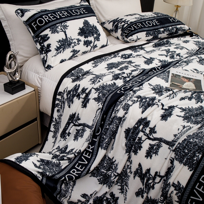 91家纺网 家纺一手货源 找家纺 （总）梵心 2025新款云貂绒毛毯法兰绒毛毯牛奶绒毛毯爆款盖毯直播跨境专供-可定制克重 