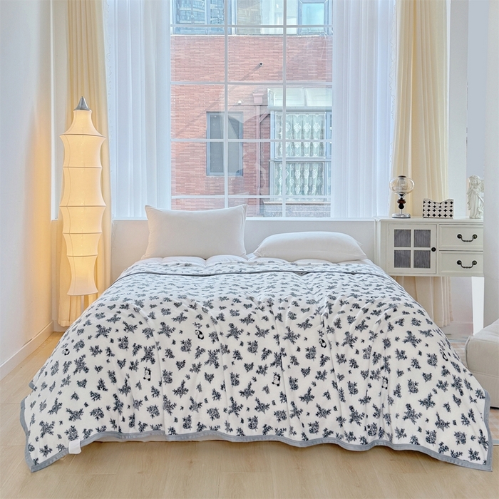 91家纺网 家纺一手货源 找家纺 （总）梵心 2025新款云貂绒毛毯法兰绒毛毯牛奶绒毛毯爆款盖毯直播跨境专供-可定制克重 