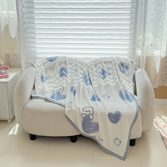 91家纺网 家纺一手货源 找家纺 梵心 2025新款云貂绒毛毯法兰绒毛毯牛奶绒毛毯爆款盖毯直播跨境专供-可定制克重  爱心熊