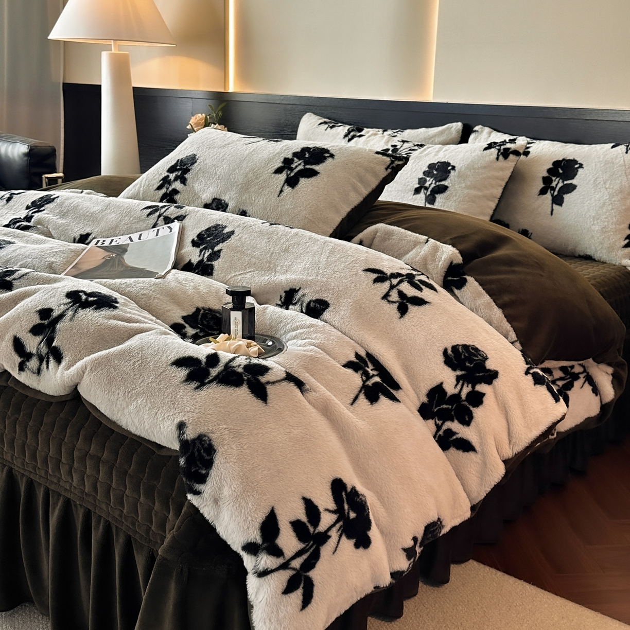 金阳光家纺 2025新款美拉德高克重兔绒牛奶绒床盖款四件套 玫瑰白