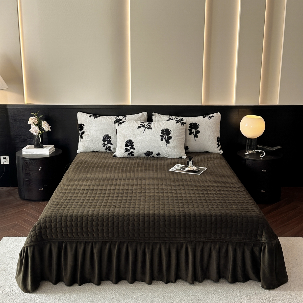 91家纺网 家纺一手货源 找家纺 金阳光家纺 2025新款美拉德高克重兔绒牛奶绒床盖款四件套 玫瑰白