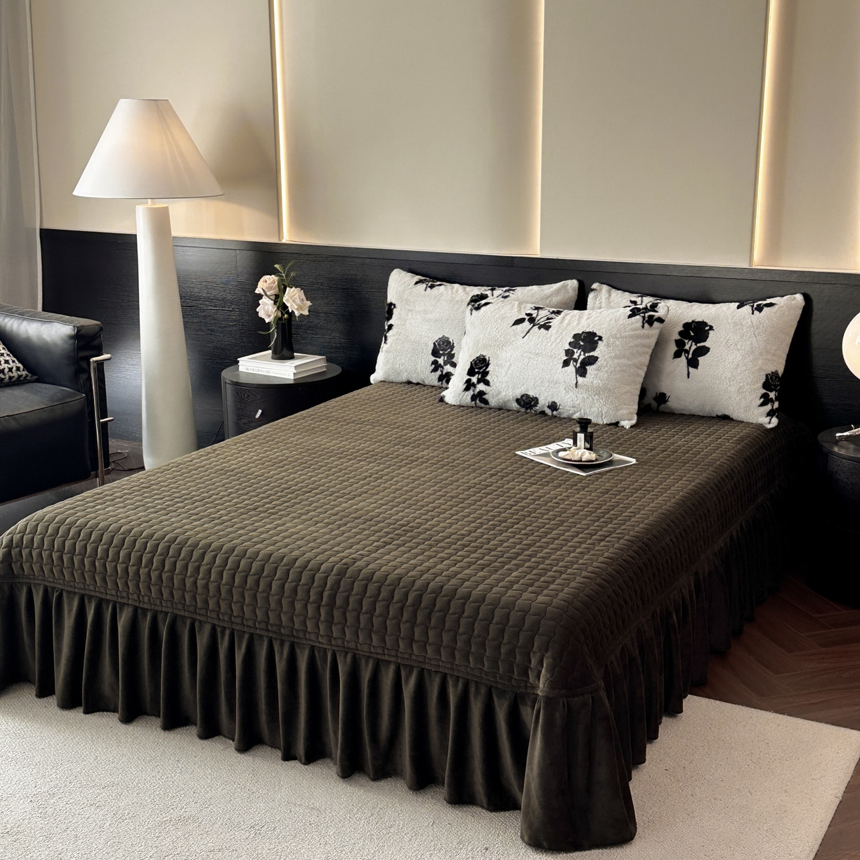 91家纺网 家纺一手货源 找家纺 金阳光家纺 2025新款美拉德高克重兔绒牛奶绒床盖款四件套 玫瑰白