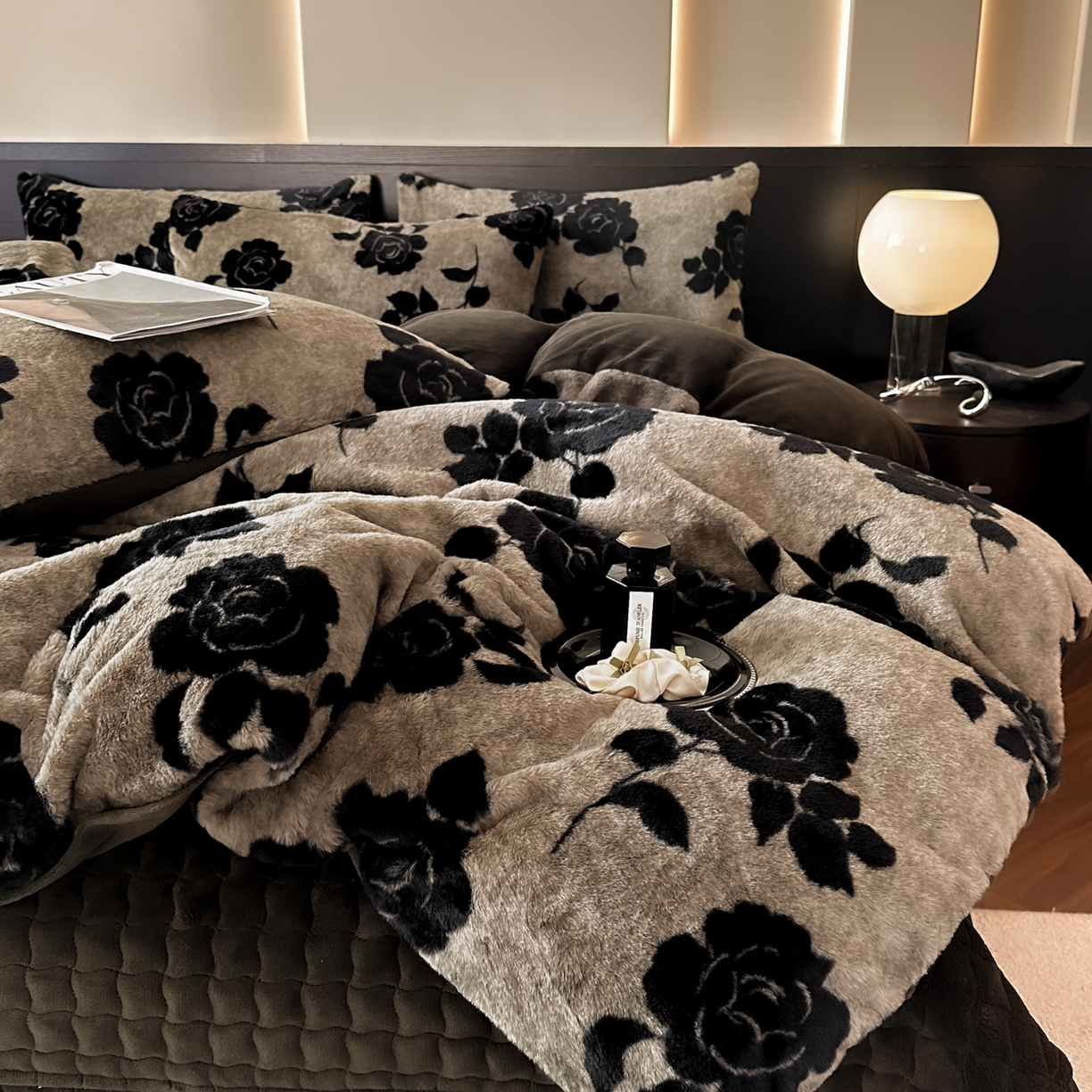 91家纺网 家纺一手货源 找家纺 金阳光家纺 2025新款美拉德高克重兔绒牛奶绒床盖款四件套 奥黛丽