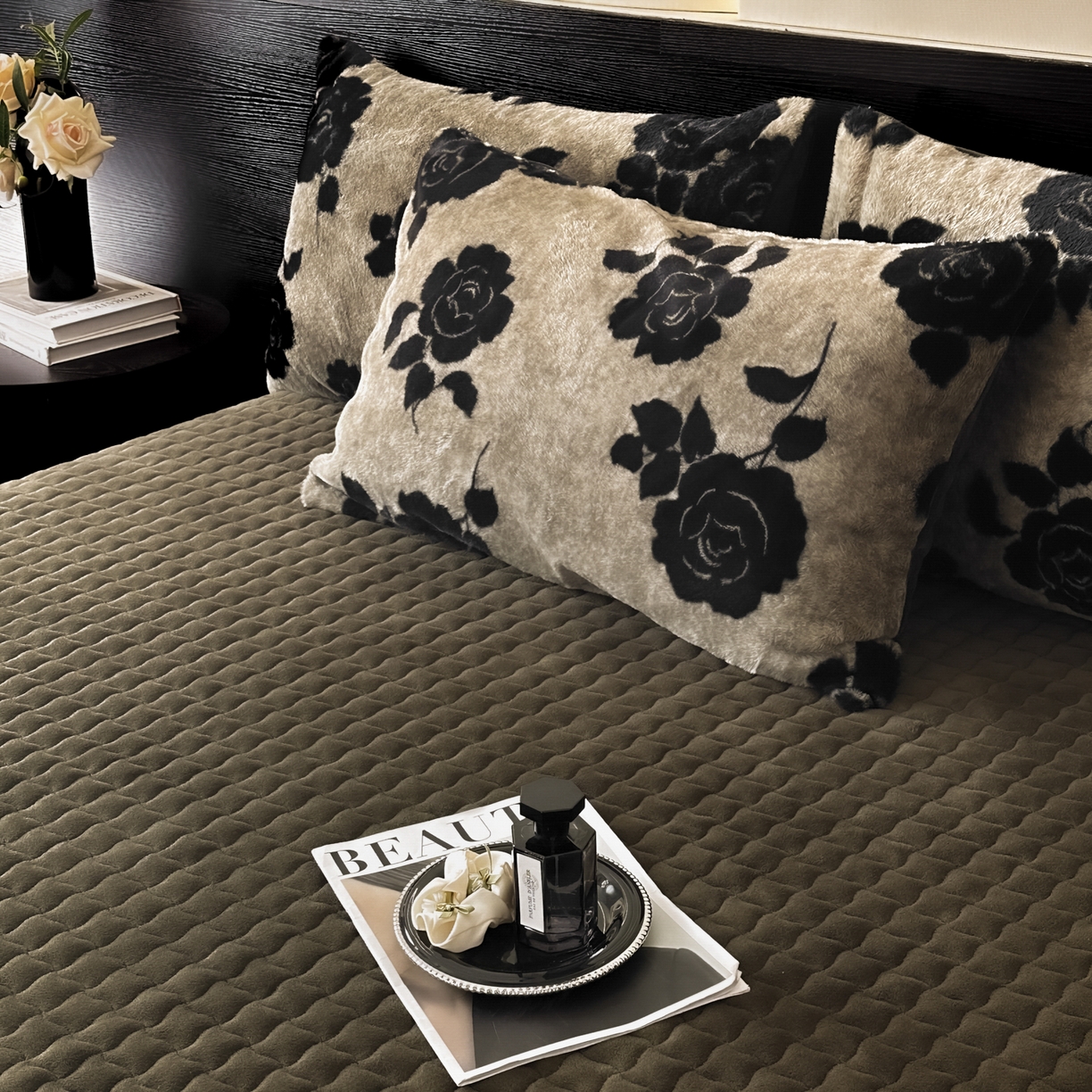 91家纺网 家纺一手货源 找家纺 金阳光家纺 2025新款美拉德高克重兔绒牛奶绒床盖款四件套 奥黛丽