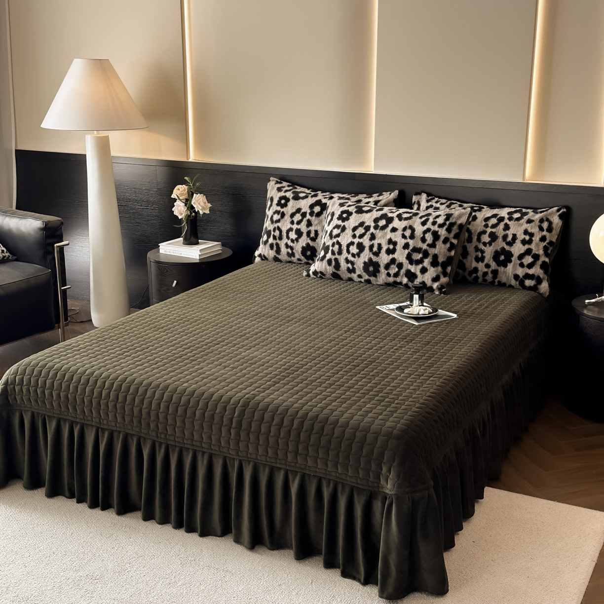 91家纺网 家纺一手货源 找家纺 金阳光家纺 2025新款美拉德高克重兔绒牛奶绒床盖款四件套 豹纹