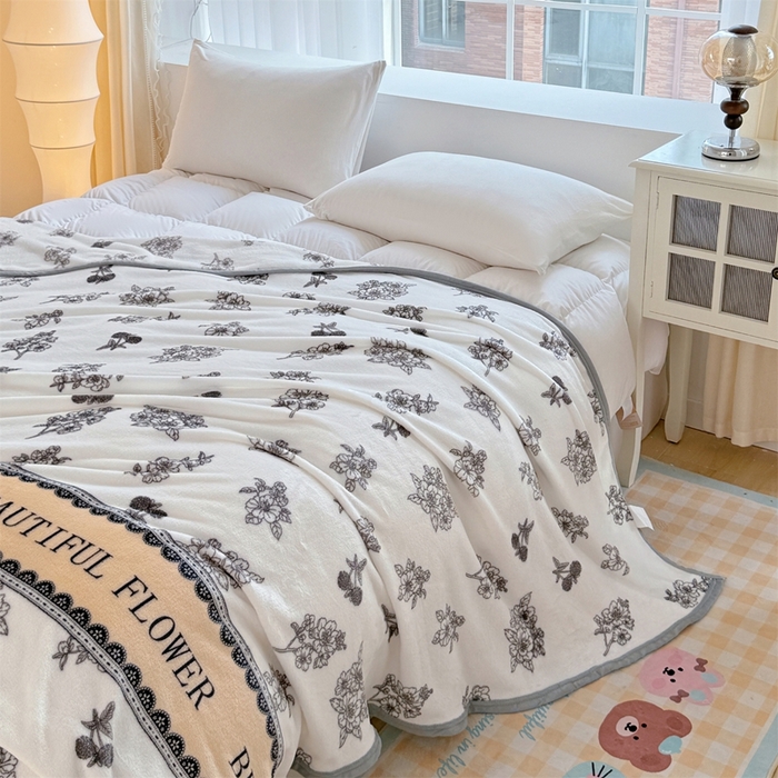 91家纺网 家纺一手货源 找家纺 梵心 2025新款云貂绒毛毯法兰绒毛毯牛奶绒毛毯爆款盖毯直播跨境专供-可定制克重 花影