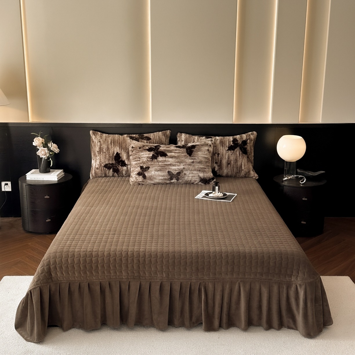 91家纺网 家纺一手货源 找家纺 金阳光家纺 2025新款美拉德高克重兔绒牛奶绒床盖款四件套 蝶舞卡其