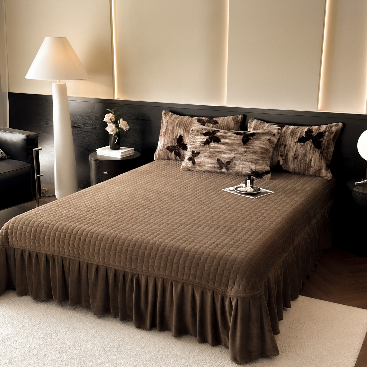 91家纺网 家纺一手货源 找家纺 金阳光家纺 2025新款美拉德高克重兔绒牛奶绒床盖款四件套 蝶舞卡其