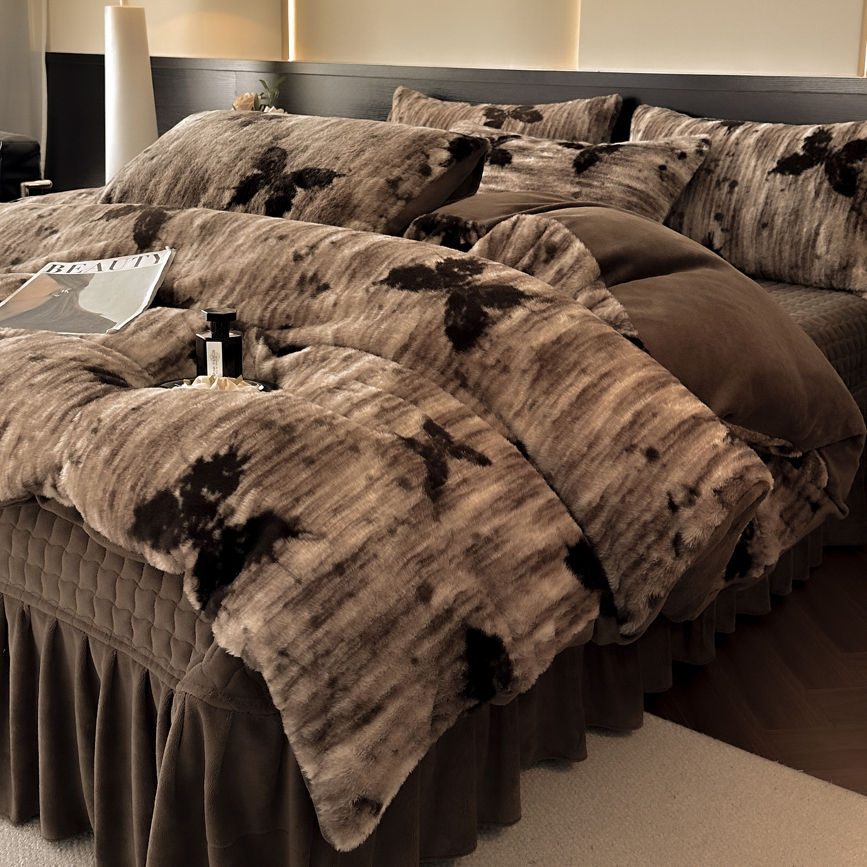 金阳光家纺 2025新款美拉德高克重兔绒牛奶绒床盖款四件套 蝶舞卡其