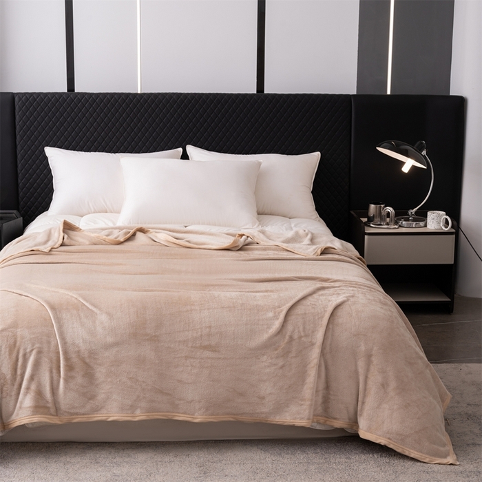 91家纺网 家纺一手货源 找家纺 梵心 2025新款云貂绒毛毯法兰绒毛毯牛奶绒毛毯爆款盖毯直播跨境专供-可定制克重 卡其