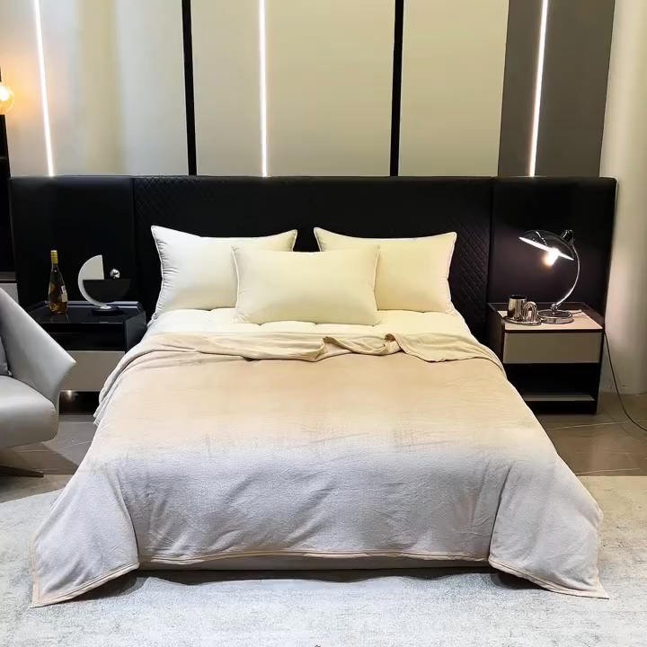 91家纺网 家纺一手货源 找家纺 梵心 2025新款云貂绒毛毯法兰绒毛毯牛奶绒毛毯爆款盖毯直播跨境专供-可定制克重 卡其