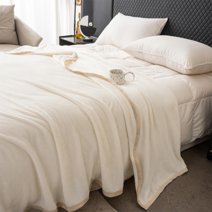 91家纺网 家纺一手货源 找家纺 梵心 2025新款云貂绒毛毯法兰绒毛毯牛奶绒毛毯爆款盖毯直播跨境专供-可定制克重  米色