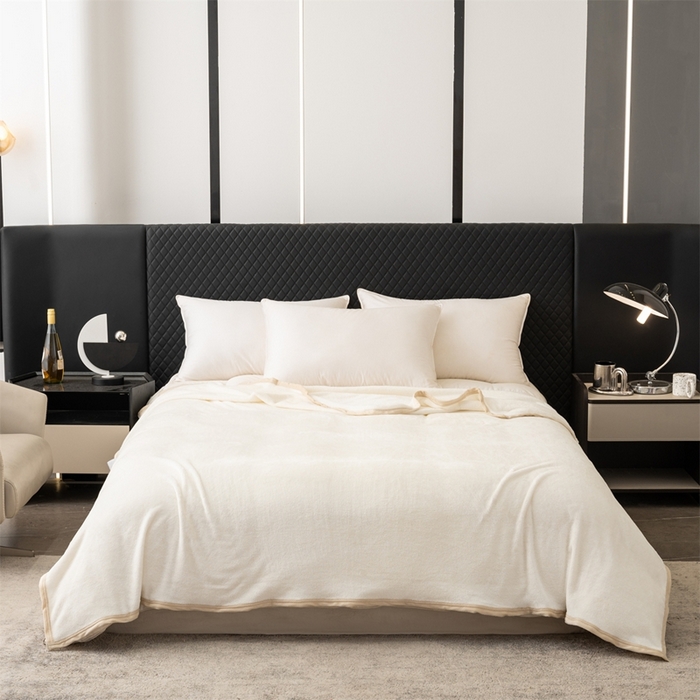 91家纺网 家纺一手货源 找家纺 梵心 2025新款云貂绒毛毯法兰绒毛毯牛奶绒毛毯爆款盖毯直播跨境专供-可定制克重  米色