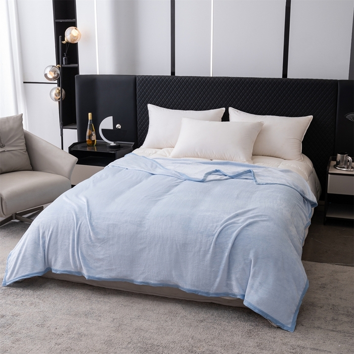 91家纺网 家纺一手货源 找家纺 梵心 2025新款云貂绒毛毯法兰绒毛毯牛奶绒毛毯爆款盖毯直播跨境专供-可定制克重 浅蓝