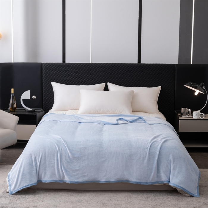 91家纺网 家纺一手货源 找家纺 梵心 2025新款云貂绒毛毯法兰绒毛毯牛奶绒毛毯爆款盖毯直播跨境专供-可定制克重 浅蓝