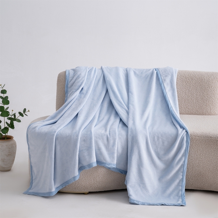 91家纺网 家纺一手货源 找家纺 梵心 2025新款云貂绒毛毯法兰绒毛毯牛奶绒毛毯爆款盖毯直播跨境专供-可定制克重 浅蓝