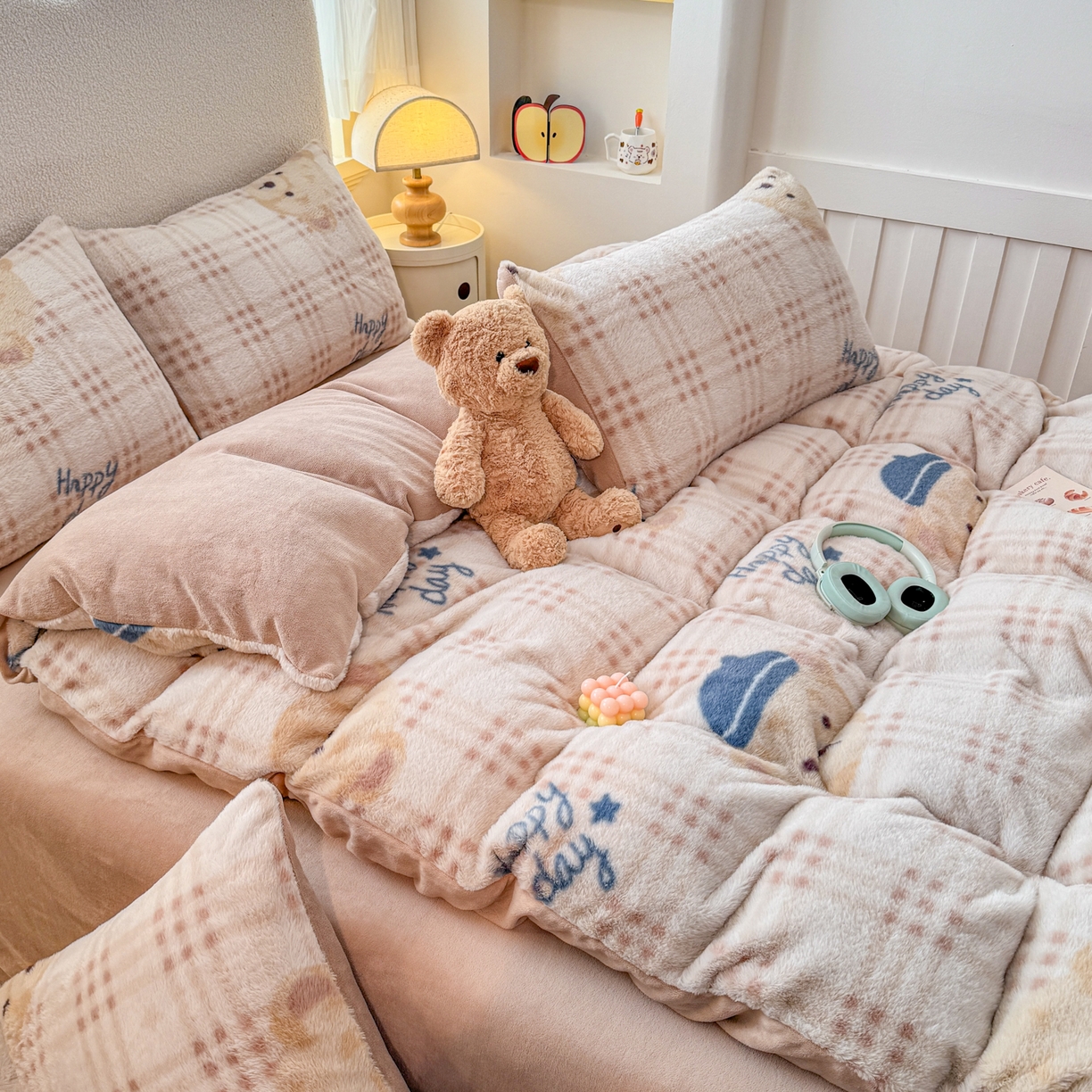 KA家纺 2025新款冬高克重兔毛牛奶绒四件套 快乐熊