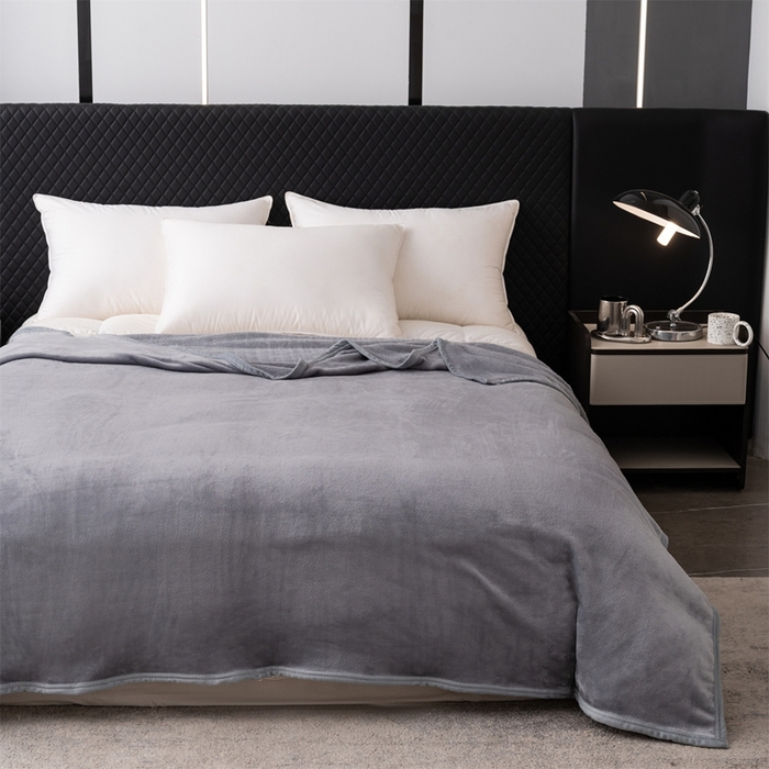 91家纺网 家纺一手货源 找家纺 梵心 2025新款云貂绒毛毯法兰绒毛毯牛奶绒毛毯爆款盖毯直播跨境专供-可定制克重  绅士灰