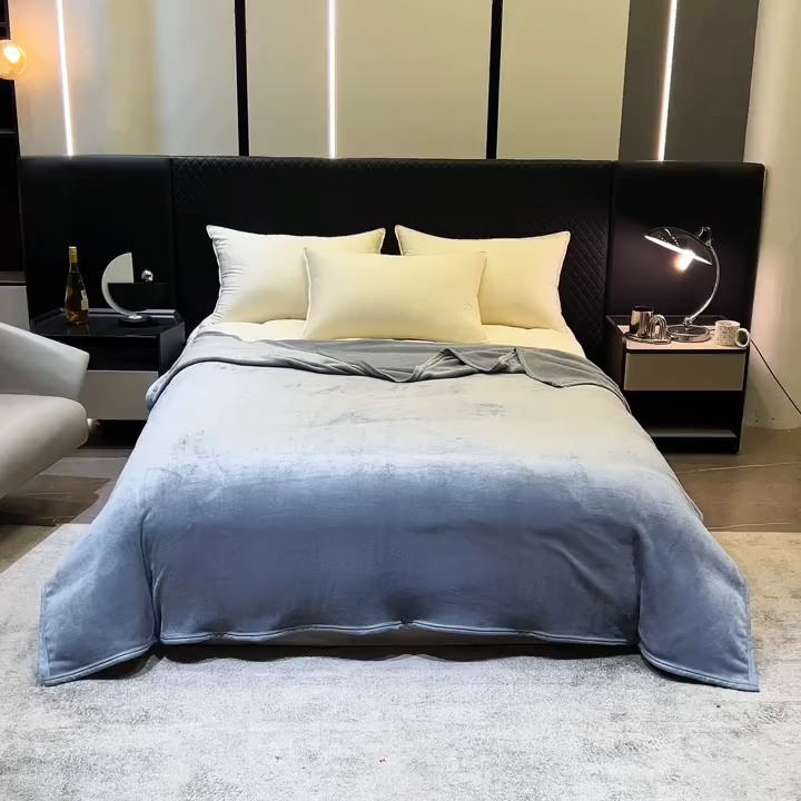 91家纺网 家纺一手货源 找家纺 梵心 2025新款云貂绒毛毯法兰绒毛毯牛奶绒毛毯爆款盖毯直播跨境专供-可定制克重  绅士灰