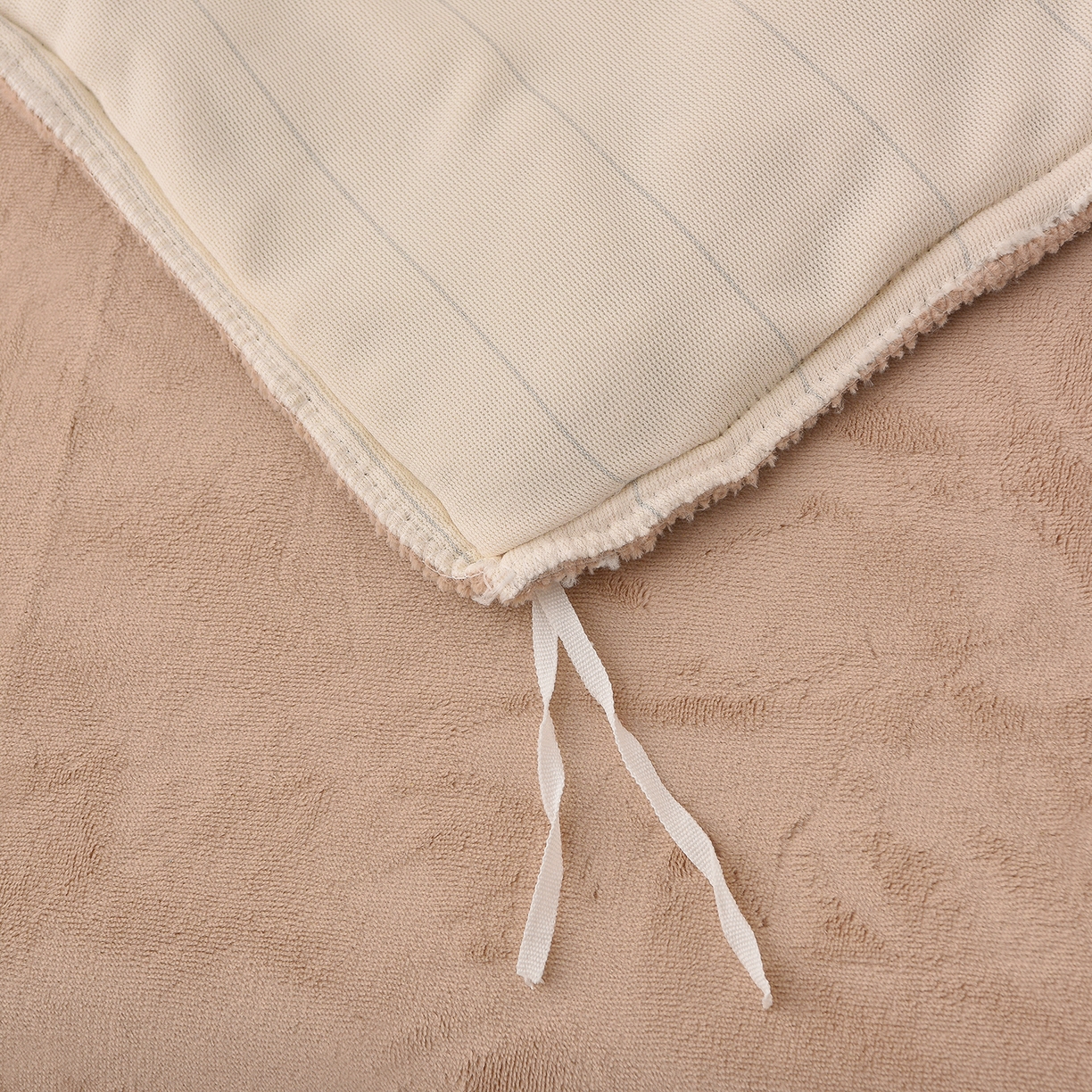 91家纺网 家纺一手货源 找家纺 湘雪家居  2025新款高克重纯色刺绣牛奶绒床盖款星语系列四件套-提供买家秀 星语款-奶白色