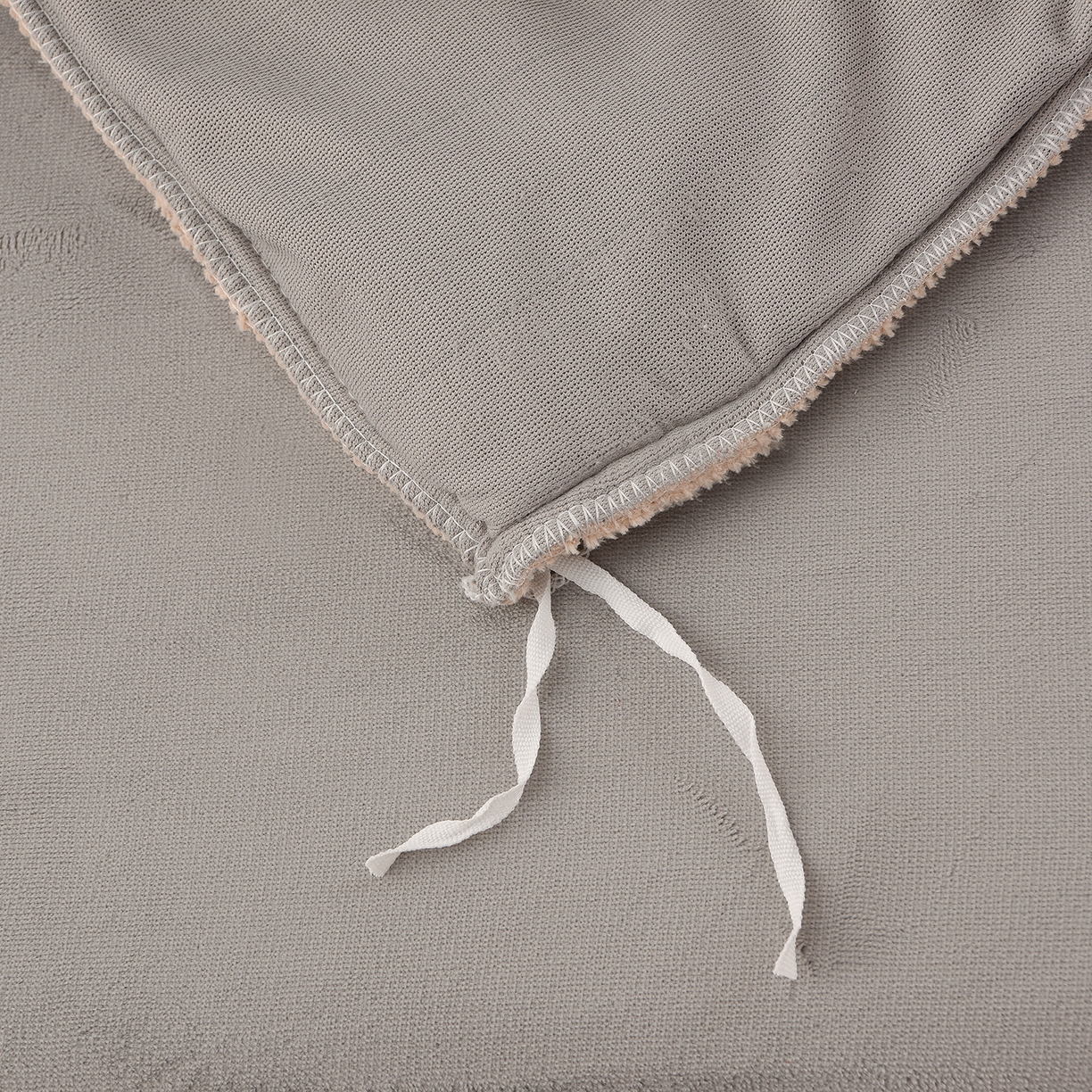 91家纺网 家纺一手货源 找家纺 湘雪家居  2025新款高克重纯色刺绣牛奶绒床盖款星语系列四件套-提供买家秀 星语款-浅灰色