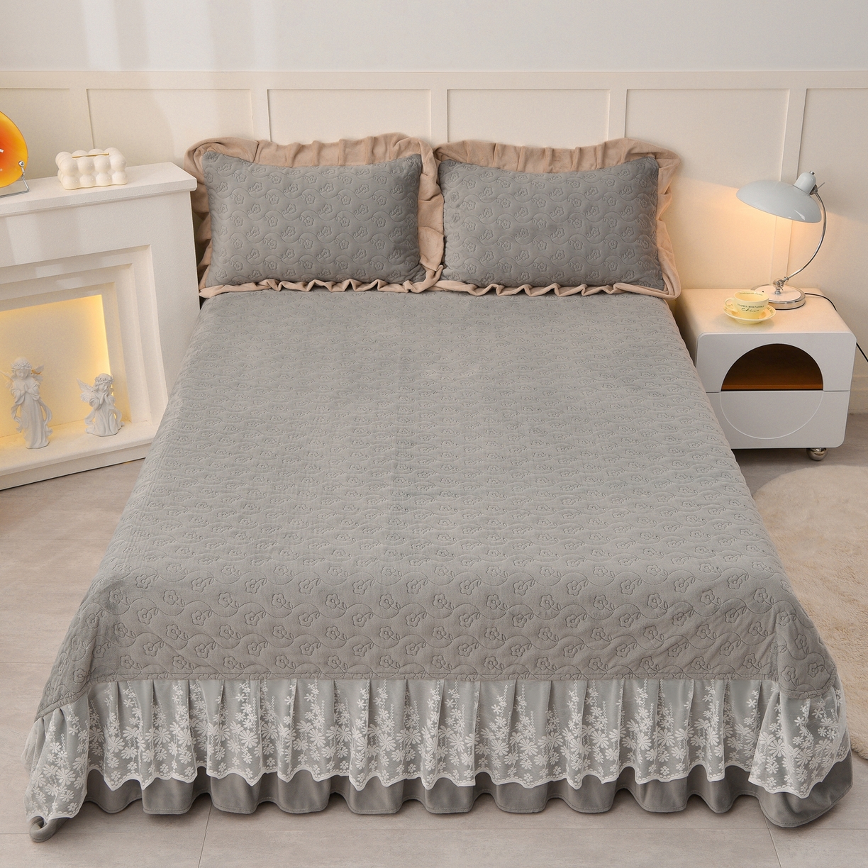 91家纺网 家纺一手货源 找家纺 湘雪家居  2025新款高克重纯色刺绣牛奶绒床盖款星语系列四件套-提供买家秀 星语款-浅灰色