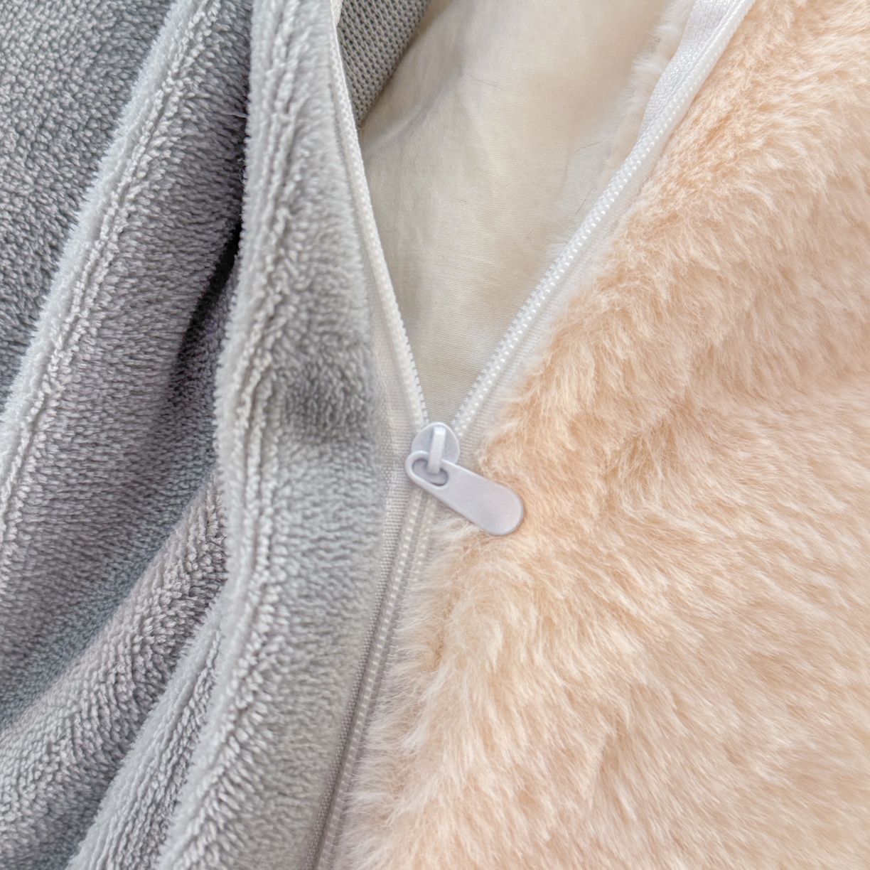 91家纺网 家纺一手货源 找家纺 KA家纺 2025新款冬高克重兔毛牛奶绒四件套 腊肠狗