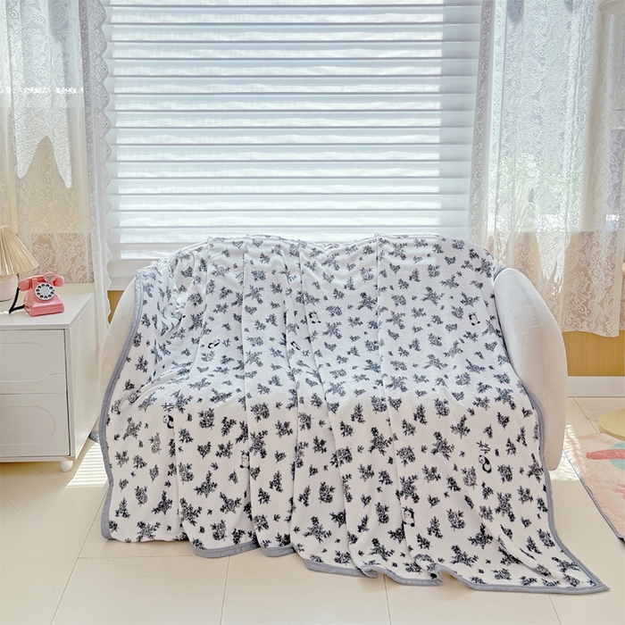 91家纺网 家纺一手货源 找家纺 梵心 2025新款云貂绒毛毯法兰绒毛毯牛奶绒毛毯爆款盖毯直播跨境专供-可定制克重 熊猫庄园