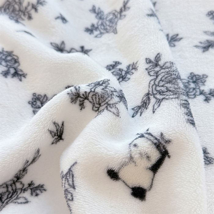 91家纺网 家纺一手货源 找家纺 梵心 2025新款云貂绒毛毯法兰绒毛毯牛奶绒毛毯爆款盖毯直播跨境专供-可定制克重 熊猫庄园