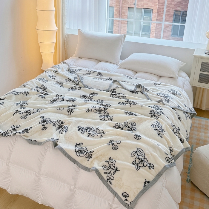 91家纺网 家纺一手货源 找家纺 梵心 2025新款云貂绒毛毯法兰绒毛毯牛奶绒毛毯爆款盖毯直播跨境专供-可定制克重 枝叶