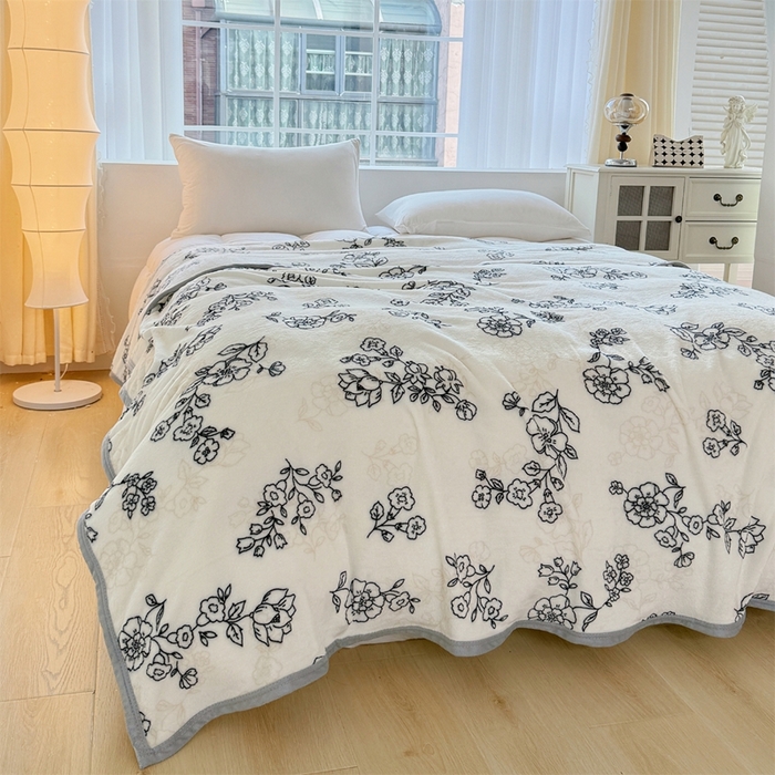 91家纺网 家纺一手货源 找家纺 梵心 2025新款云貂绒毛毯法兰绒毛毯牛奶绒毛毯爆款盖毯直播跨境专供-可定制克重 枝叶