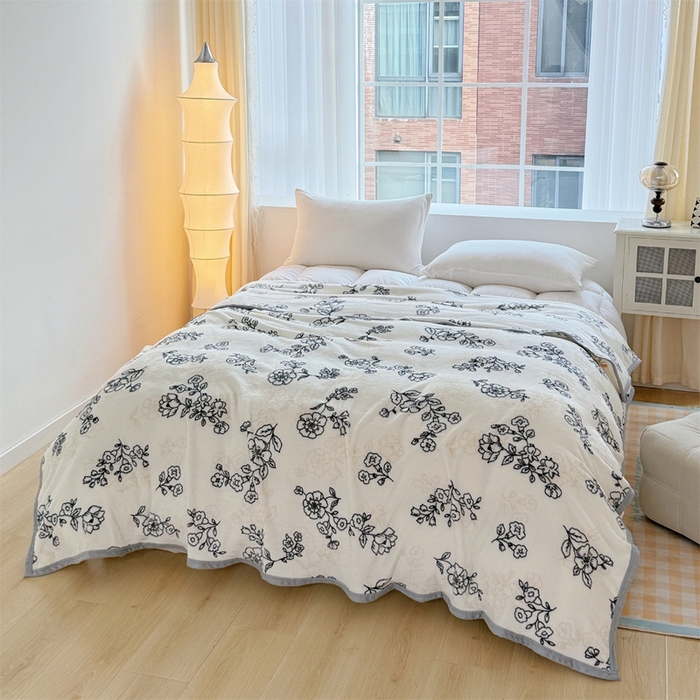 91家纺网 家纺一手货源 找家纺 梵心 2025新款云貂绒毛毯法兰绒毛毯牛奶绒毛毯爆款盖毯直播跨境专供-可定制克重 枝叶